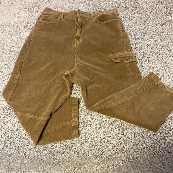 FIVE FOUR 34 Unisex High Waisted Corduroy Pants - Picture 3 of 10